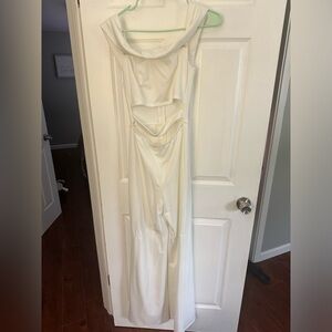 Medium. Windsor romper